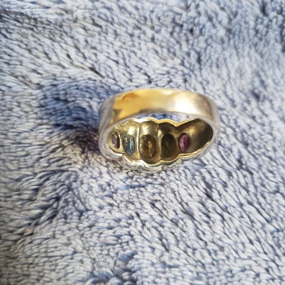 Oval Gemstone & Marcasite Ring - Picture 10 of 12